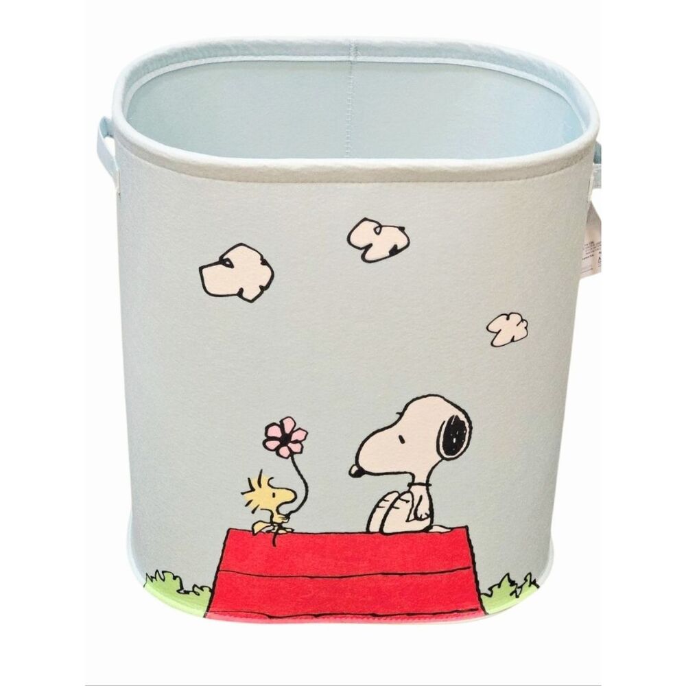 Peanuts Snoopy & Woodstock House Felt Decorative Storage Bin/Hamper w/Handles